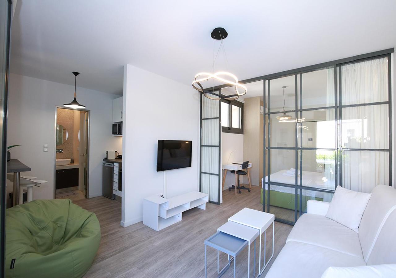Apartment Emily In - Chic Flat With Terrace Syntagma E1 Athens